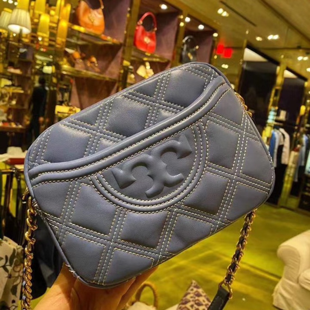 Tory Burch Fleming soft camera bag